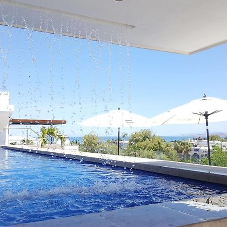 Hotel Catedral La Paz Exteriör bild Rooftop pool at the Hotel