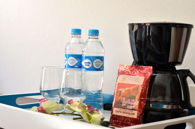 Hotel Catedral La Paz Exteriör bild Coffee and bottled water